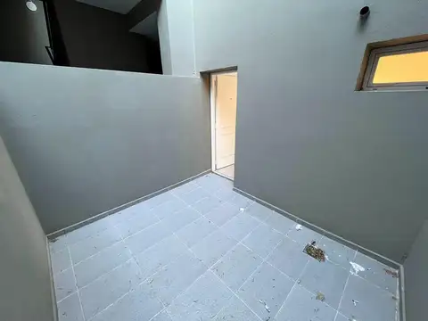 Local en Alquiler en Echesortu, $ 300.000