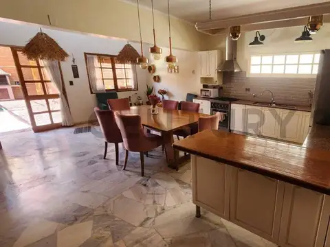 Casa en Venta de 5 dormitorios