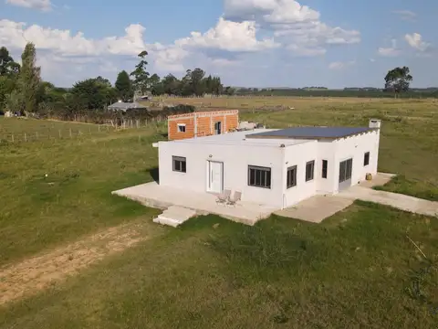 Chacra de 5 ha con dos casas en San Carlos