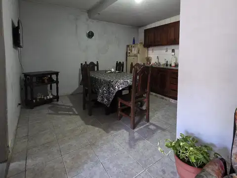Casa en Venta en Garin, USD 142.000