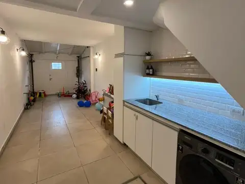 Avellaneda 1100, Mar Del Plata, Buenos Aires,