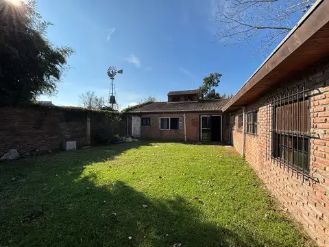 CASA EN VENTA PACHECO 5AMB CON PILETA Y QUINCHO