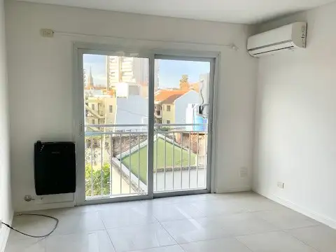 Alquiler Monoambiente C/ Cochera Av Centenario 500 San Isidro $600.000