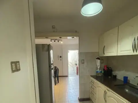 VENTA DE PH 3 AMBIENTES CON 2 PATIOS  