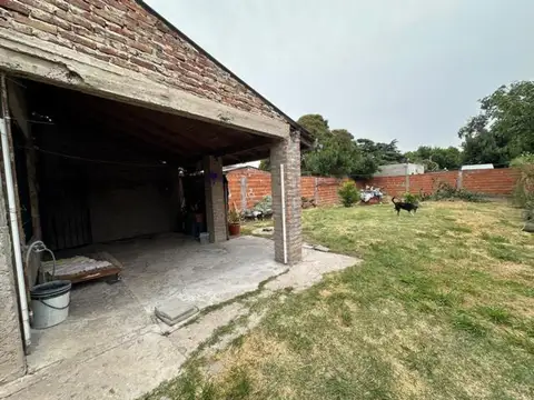 Casa 2 ambientes con 1 baño