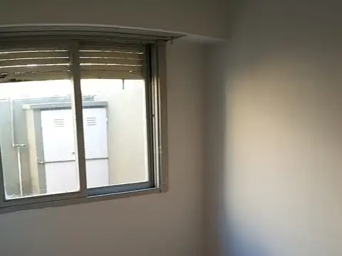 Depto Tipo Casa en Alquiler en San Antonio de Padua, $ 600.000