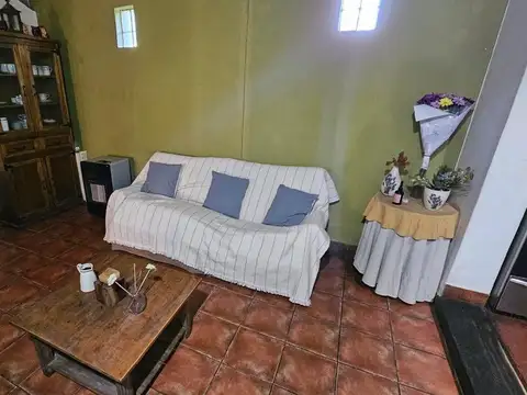 Casa 6 amb en Venta José C Paz lote 1586m2 parque