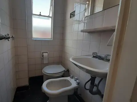 Departamento 4 ambientes con 2 baños