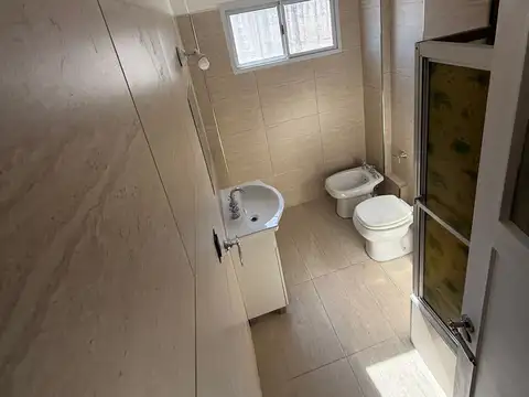 Excelente Depatamento EN ALQUILER 3 ambientes en Almagro.