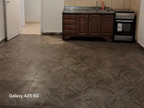 Depto Tipo Casa 2 ambientes con 1 baño