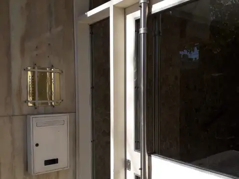Dorrego 1200, Piso 1