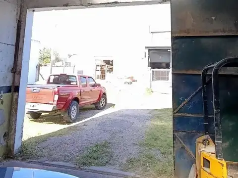 GALPON EN ALQUILER ZONA INDUSTRIAL.