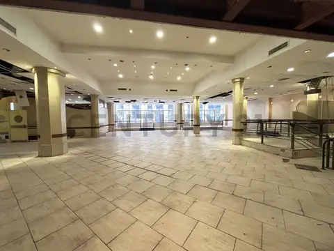 Alquiler Oficina 687 m² – Edificio Histórico en Galería Güemes, Vista a Calle Fl