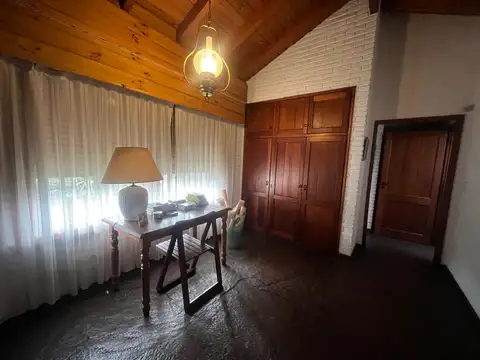 Casa 7 ambientes con 3 baños