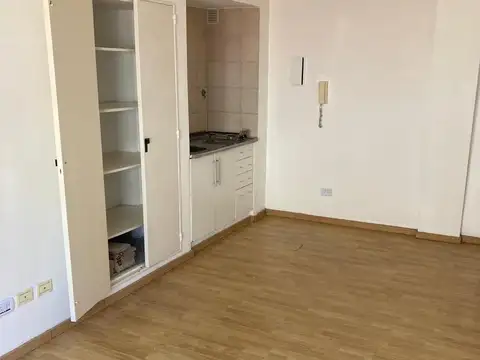 Oficina en Alquiler en Centro, $ 450.000