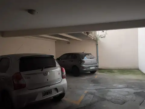 EXCELENTE DEPARTAMENTO DE UN DORMITORIO CON COCHERA