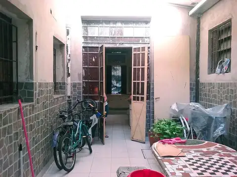 Pres. Tte. Gral. Juan Domingo Perón 3000, Piso PB