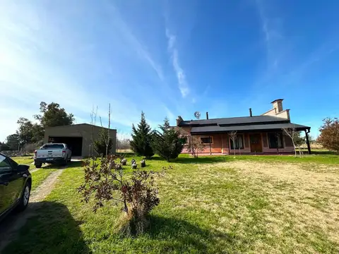 Casa quinta de 1 hectarea a la venta en mercedes