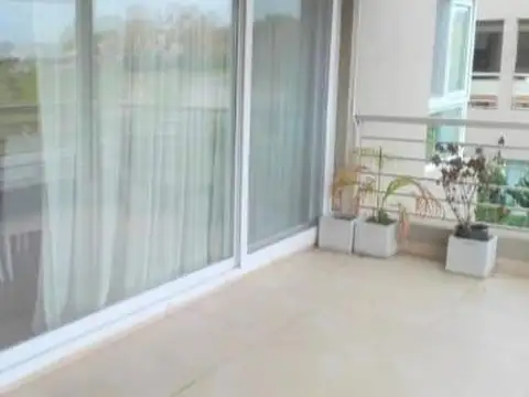 Departamento 5 ambientes con 2 baños