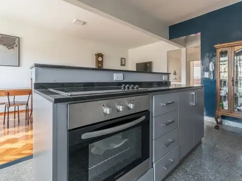 Semipiso · En Venta · 3 Ambientes · Vista Abierta · Barracas