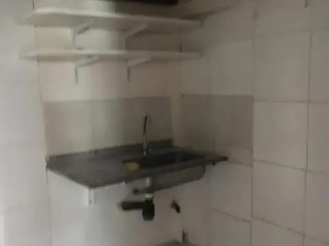 Monseñor Larumbe 100