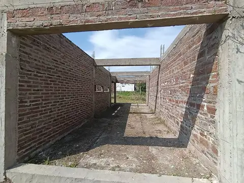 Casa 4 ambientes con 1 baño