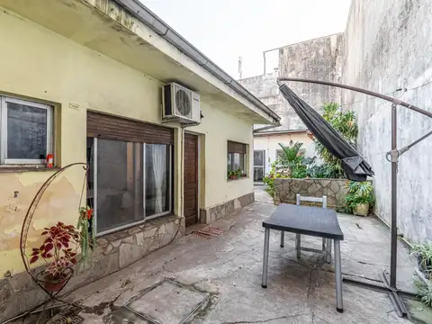 Depto Tipo Casa en Venta en Martínez, USD 105.900