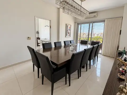 Departamento en Venta de 4 dormitorios