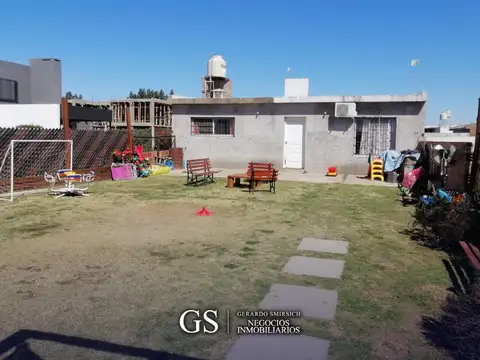Casa en Venta con 1 cochera