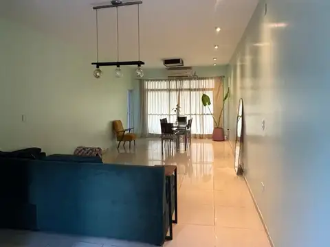 HERMOSA CASA CON PILETA EN ALQUILER EN VILLA SARITA