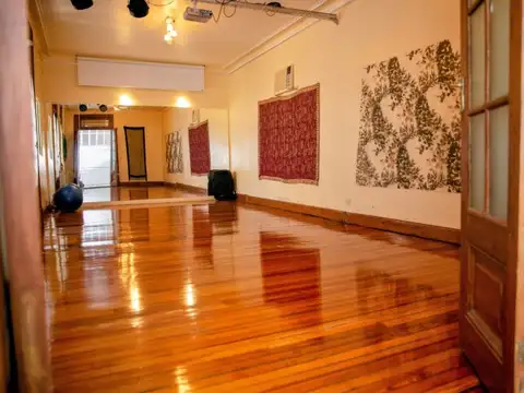 ALQUILER - AV. CORRIENTES Y CALLAO - HERMOSO PISO COMPLETO - BAJAS EXPENSAS - APTO PROFESIONAL
