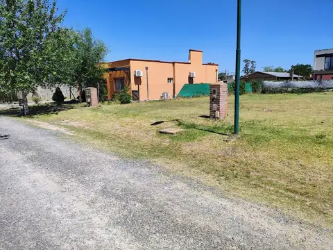 Terreno en Venta en Laguna Azul, USD 16.000