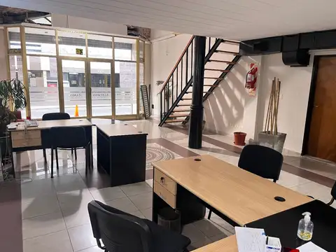 Local en Venta 80 años