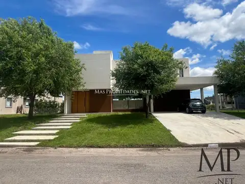 Casa en Venta en San Lucas, USD 355.000