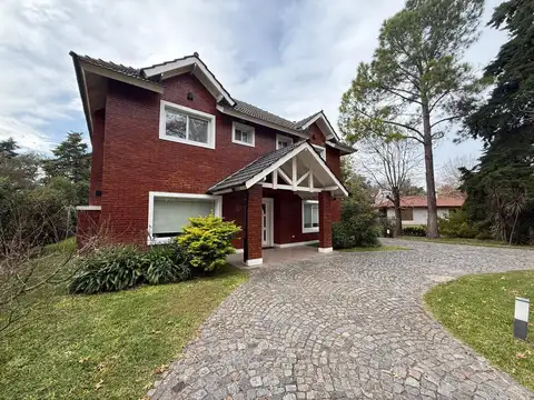 Casa  en Venta ubicado en Golfer's Country Club, Pilar, G.B.A. Zona Norte
