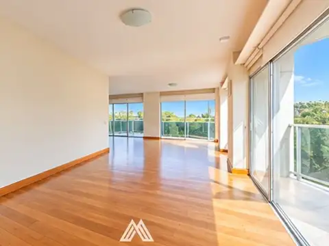 Departamento en Venta de 8 ambientes