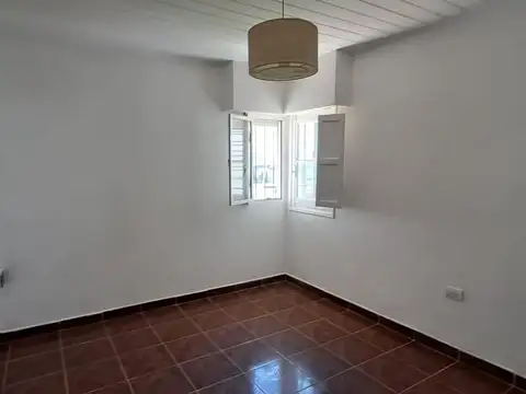 Depto Tipo Casa en Alquiler de 2 dormitorios