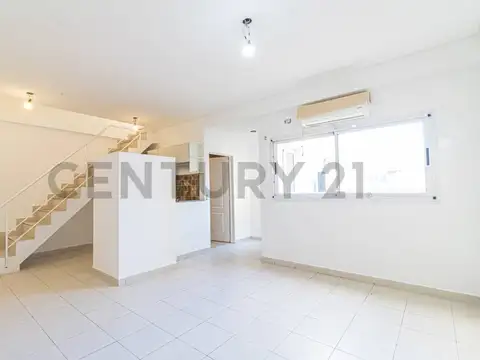 VENTA PH 4 AMBIENTES LINIERS