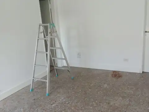 Depto Tipo Casa en Alquiler de 2 ambientes