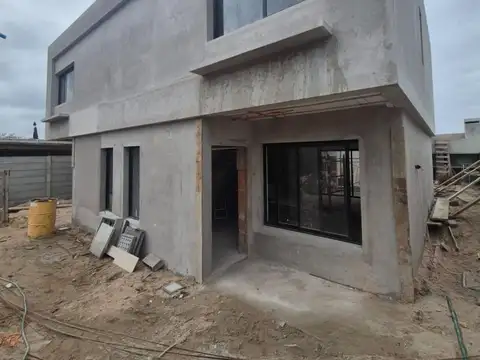 Depto Tipo Casa en Venta de 3 dormitorios