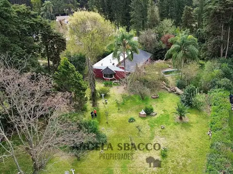 Hermosa Casa Arbolada en El Remanso.