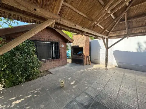 Casa en Venta en Garin, USD 117.900