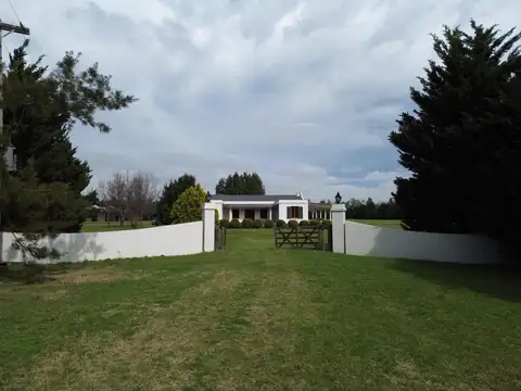 Casa en venta de 8 ambientes en Chacras del Paraná, Zarate