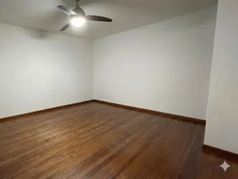 Depto Tipo Casa en Venta en Mataderos, USD 185.000