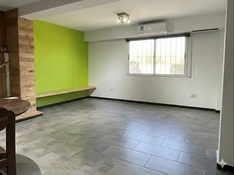 Depto Tipo Casa en Venta 15 años