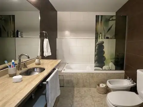 Depto Tipo Casa en Venta con 1 cocheras