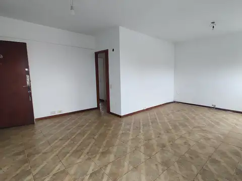Departamento 5 ambientes con 1 baño
