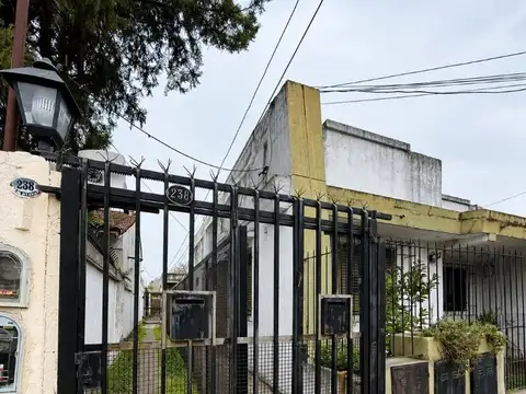 ALQUILER CASA PH 3 AMB.PATIO CASTELAR