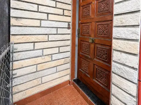 Depto Tipo Casa en Alquiler de 3 ambientes