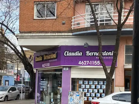 LOCAL ESQUINA CENTRO, 100 MTS. PLAZA Y MUNICIPIO, 300 MTS. ESTACION.-